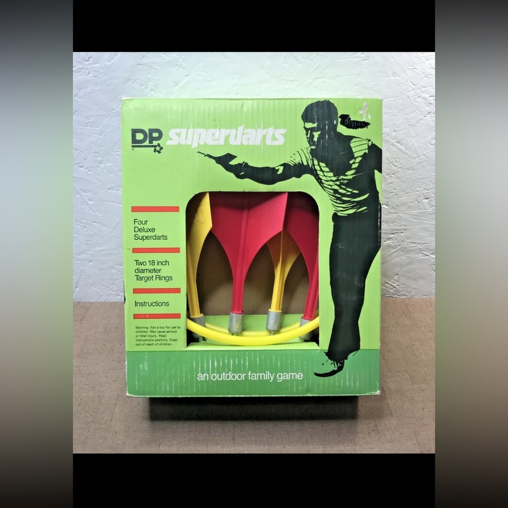 Vintage DP Superdarts Superstar with Original Box (instructions on back of box)